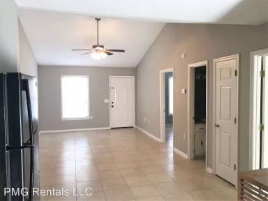 Main picture of 140 Lanier Dr