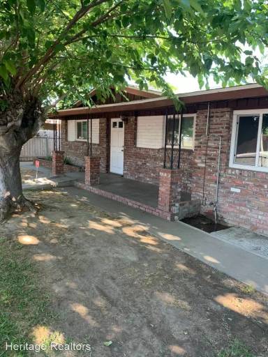 Main picture of 9726 Garden Dr