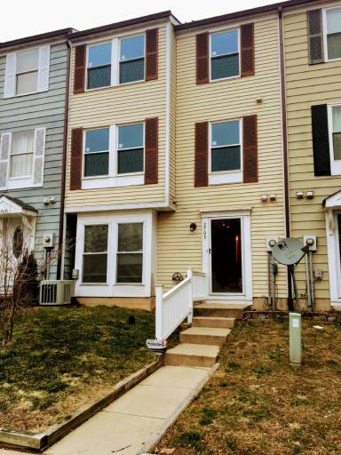 Main picture of 2705 Greenwood Dr