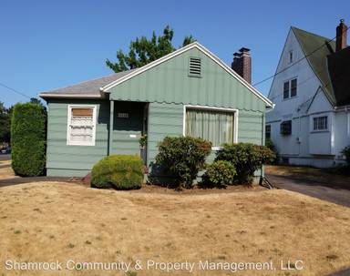 Main picture of 6734 N Greeley Ave