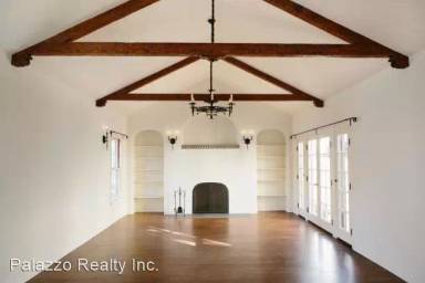 Main picture of 204 Quincy Ave