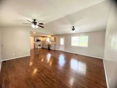 Main picture of 21090 Larson Rd