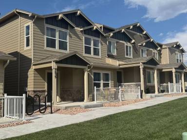 Main picture of 4039 Meron Pt