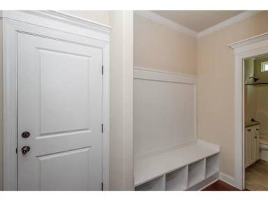 Main picture of 1843 Preservation Cir
