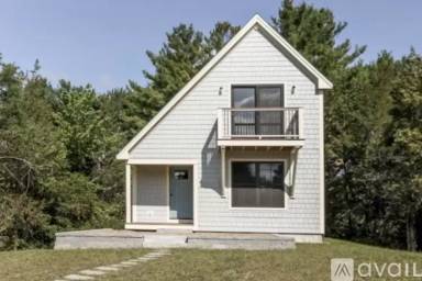 Main picture of 15 Cedar Point Rd