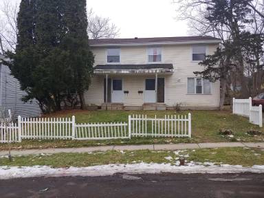Main picture of 321 Lynch Ave