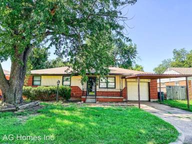 Main picture of 4722 SE 27th St