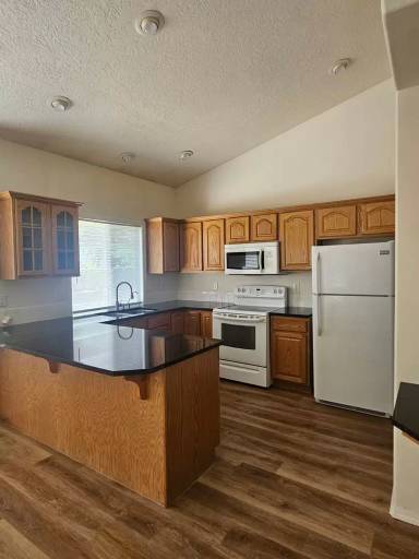 Main picture of 3354 N Summerfield Way