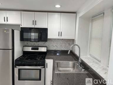 Main picture of 5621 Arlington St