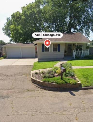 Main picture of 730 S Chicago Ave