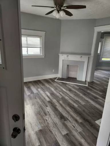 Main picture of 7713 Melrose Ave