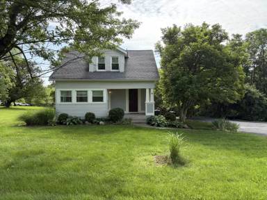 Main picture of 4952 Madison Pike