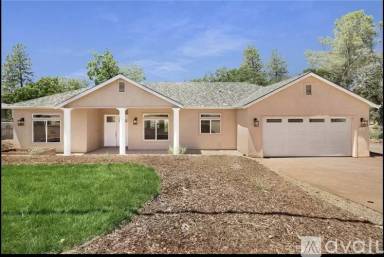 Main picture of 231 Redbud Dr