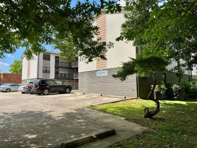 Main picture of 3500 7th Ct S