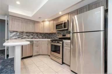 Main picture of 186 Revere Ave