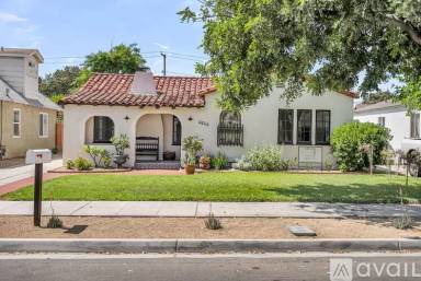 Main picture of 4654 Merrill Ave