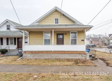 Main picture of 1932 Genesee St