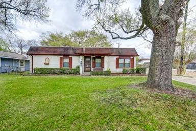 Main picture of 1902 Sedgie Dr
