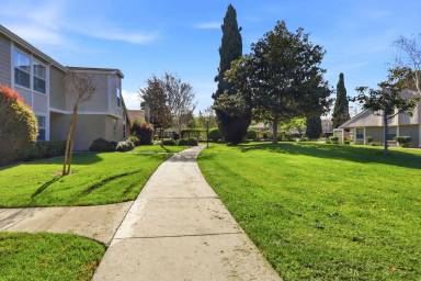 Main picture of 2337 Running Water Ct