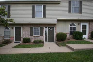 Main picture of 702 E Sherwood Hills Dr