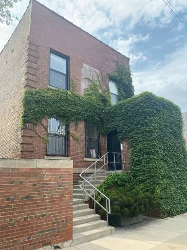 Main picture of 2207 W 18th St