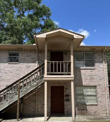 Main picture of 415 E Avenue L