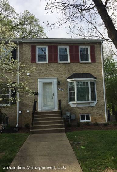 Main picture of 10939 Amherst Ave