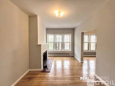 Main picture of 620-28 W Barry Ave