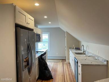 Main picture of 326 Branch Ave