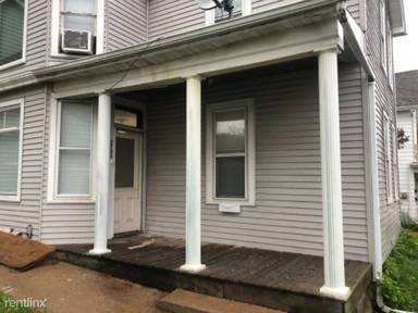 Main picture of 2753 Broadway St