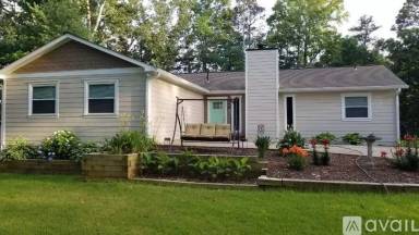 Main picture of 850 Winfield Ct SW