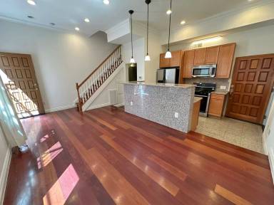 Main picture of 1759 Broadway