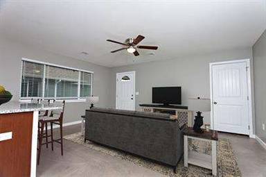 Main picture of 131 N Joann St