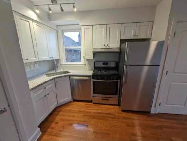 Main picture of 600 Pleasant Ridge Ave