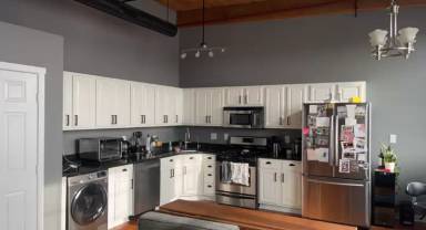Main picture of 471 Silver St