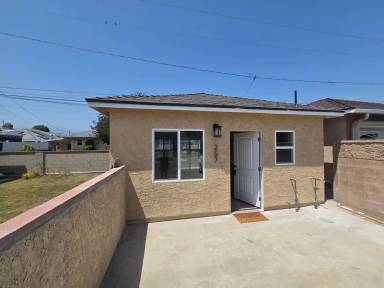 Main picture of 257 E Edna Pl