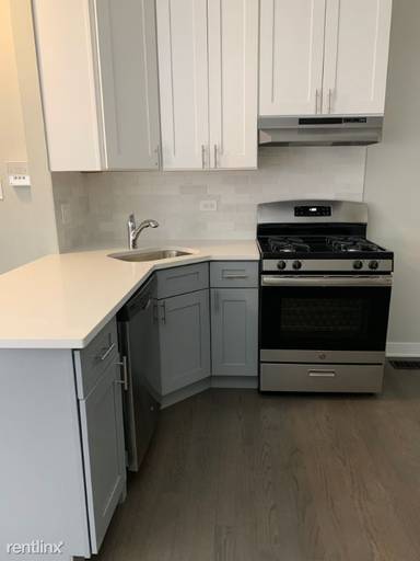 Main picture of 3521-29 N Broadway Apartments