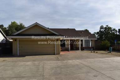 Main picture of 1086 Oak Ridge Dr