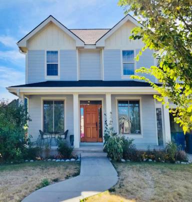 Main picture of 38 Laura Ct