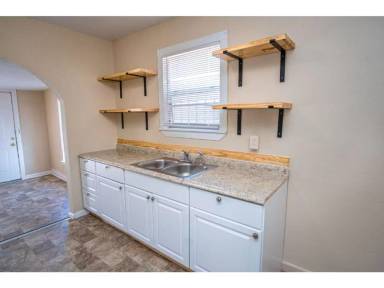 Main picture of 231 Cactus St