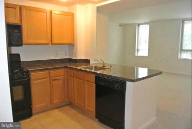 Main picture of Potomac Place Condominiums