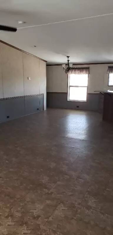 Main picture of 61 Cinnamon Ln