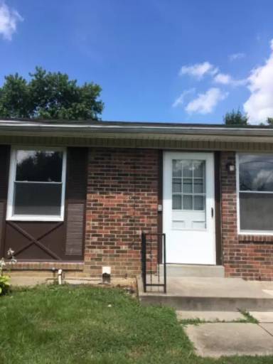 Main picture of 221 Beechland Rd