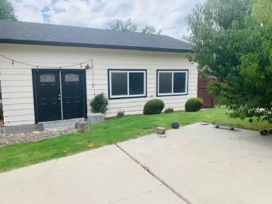 Main picture of 17207 Holly Dr