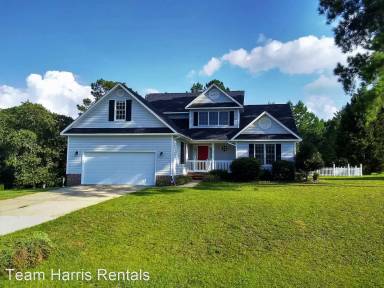 Main picture of 652 Stone Cross Dr