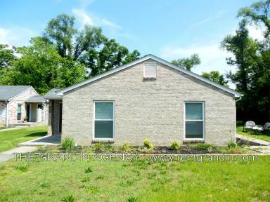 Main picture of 926 Kyle Ave NE