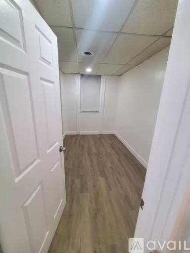 Main picture of 1600 Falck Ave