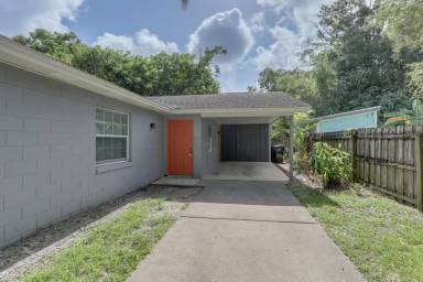 Main picture of 2407 Mayer St