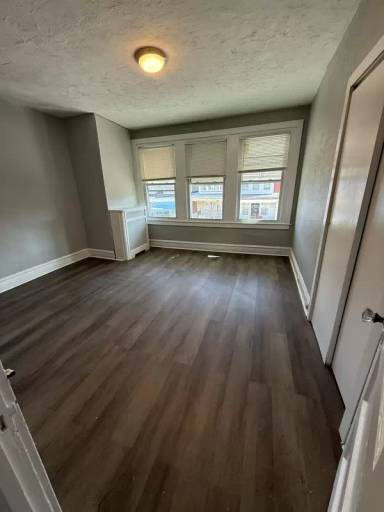 Main picture of 5619 Ridgewood St