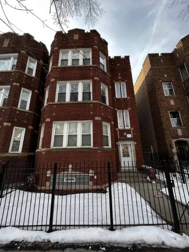 Main picture of 7730 S Essex Ave